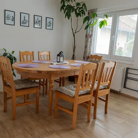 U Krivanku 1 Holiday home Telc